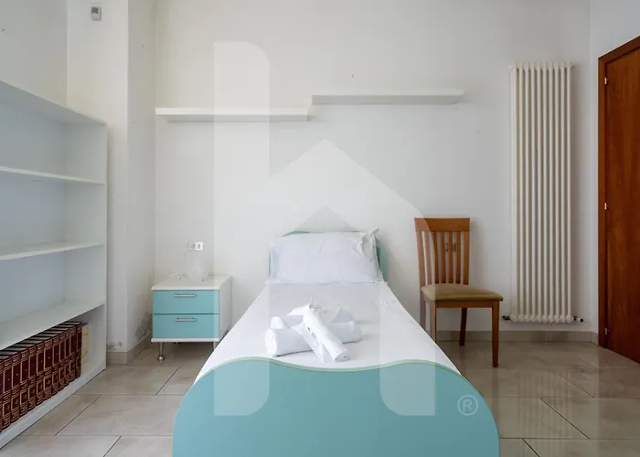 Homiday - Moretti * Колоннелла