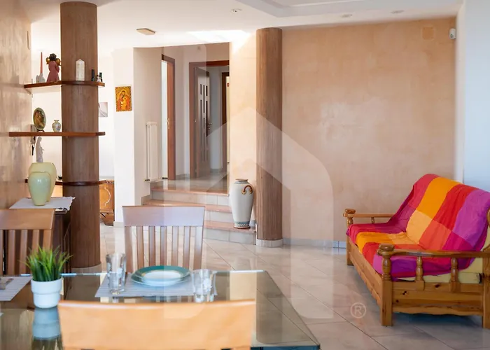 Homiday - Moretti * Колоннелла