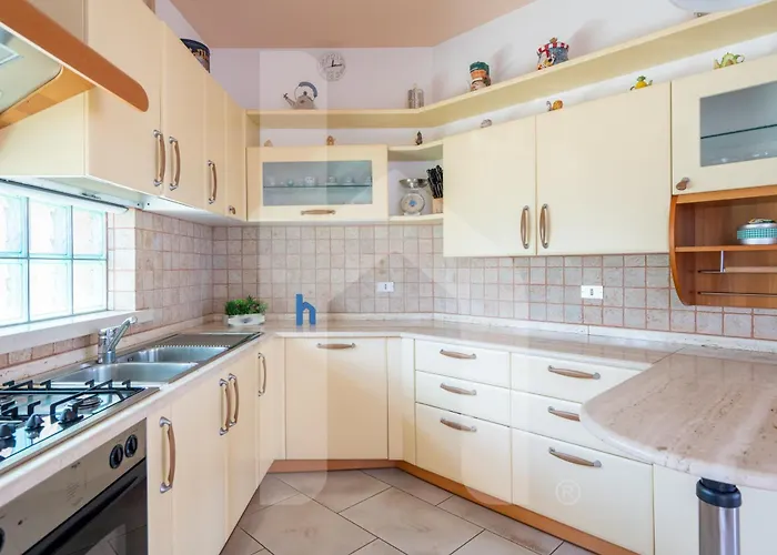 Homiday - Moretti * Колоннелла